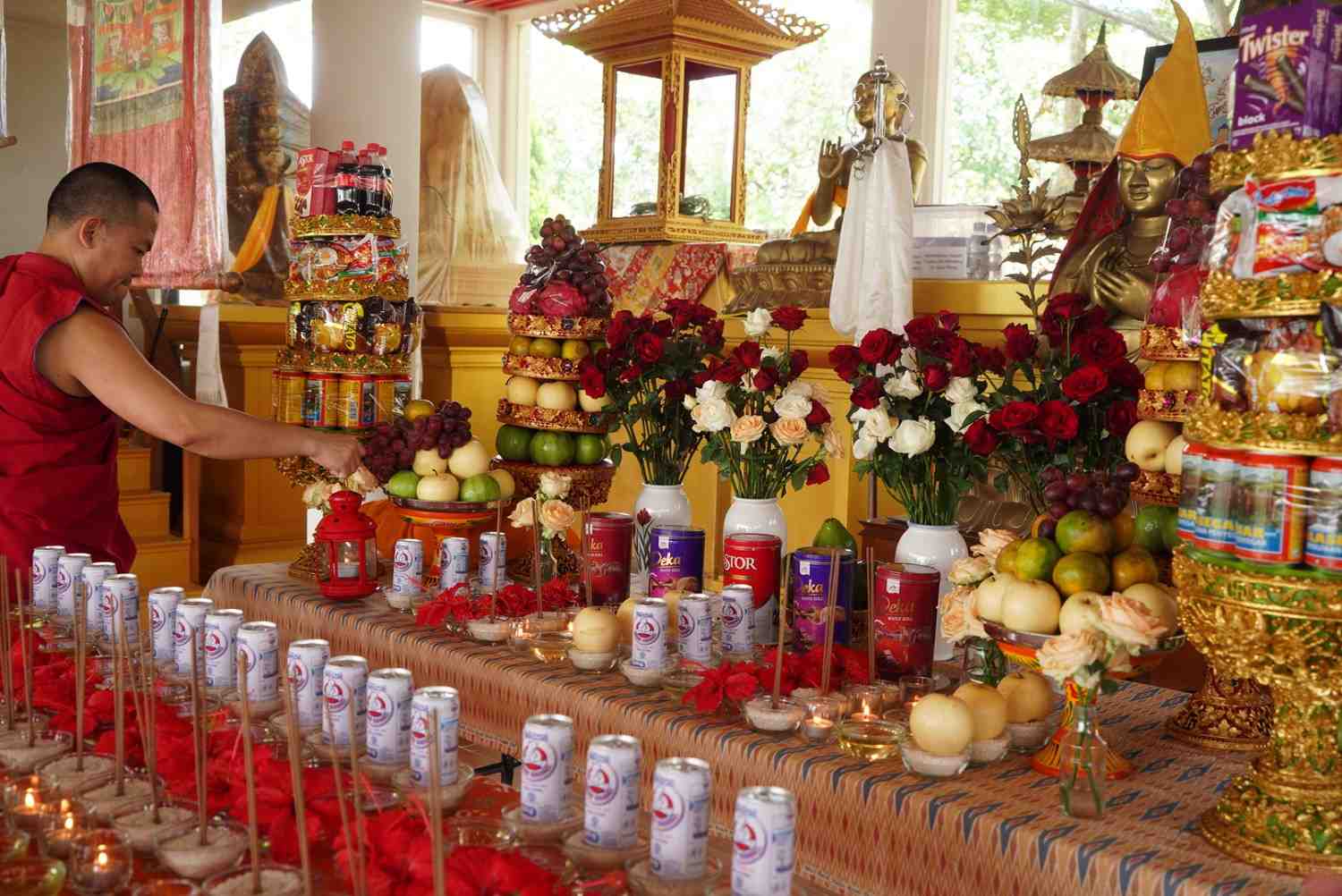 Puja sedang berlanjung